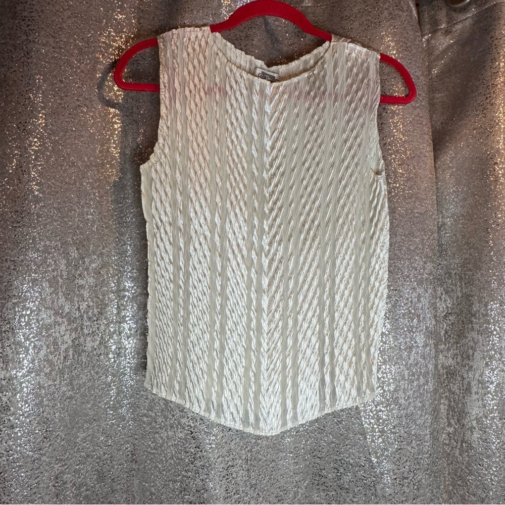 E K Designs sleeveless dressy blouse!